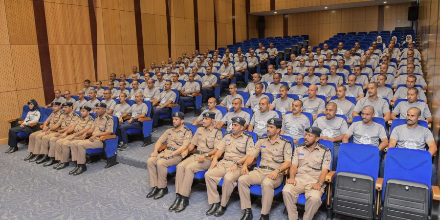 افتتاح دورات الضباط المرشحين