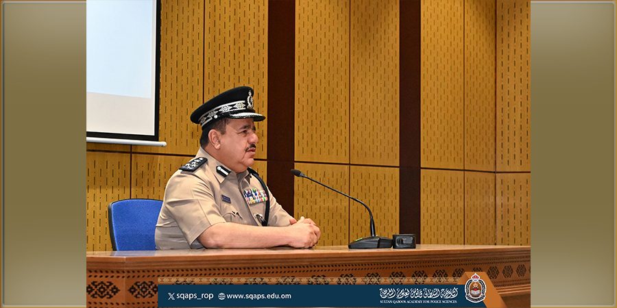 العميد  عبدالله بن حمد الفارسي قائد شرطة محافظة شمال الباطنة