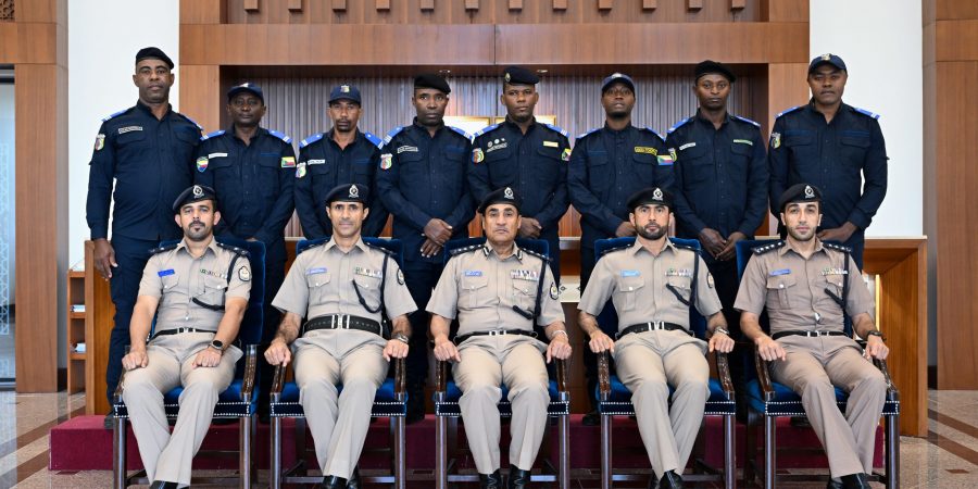 ضباط جزر القمر المتحدة